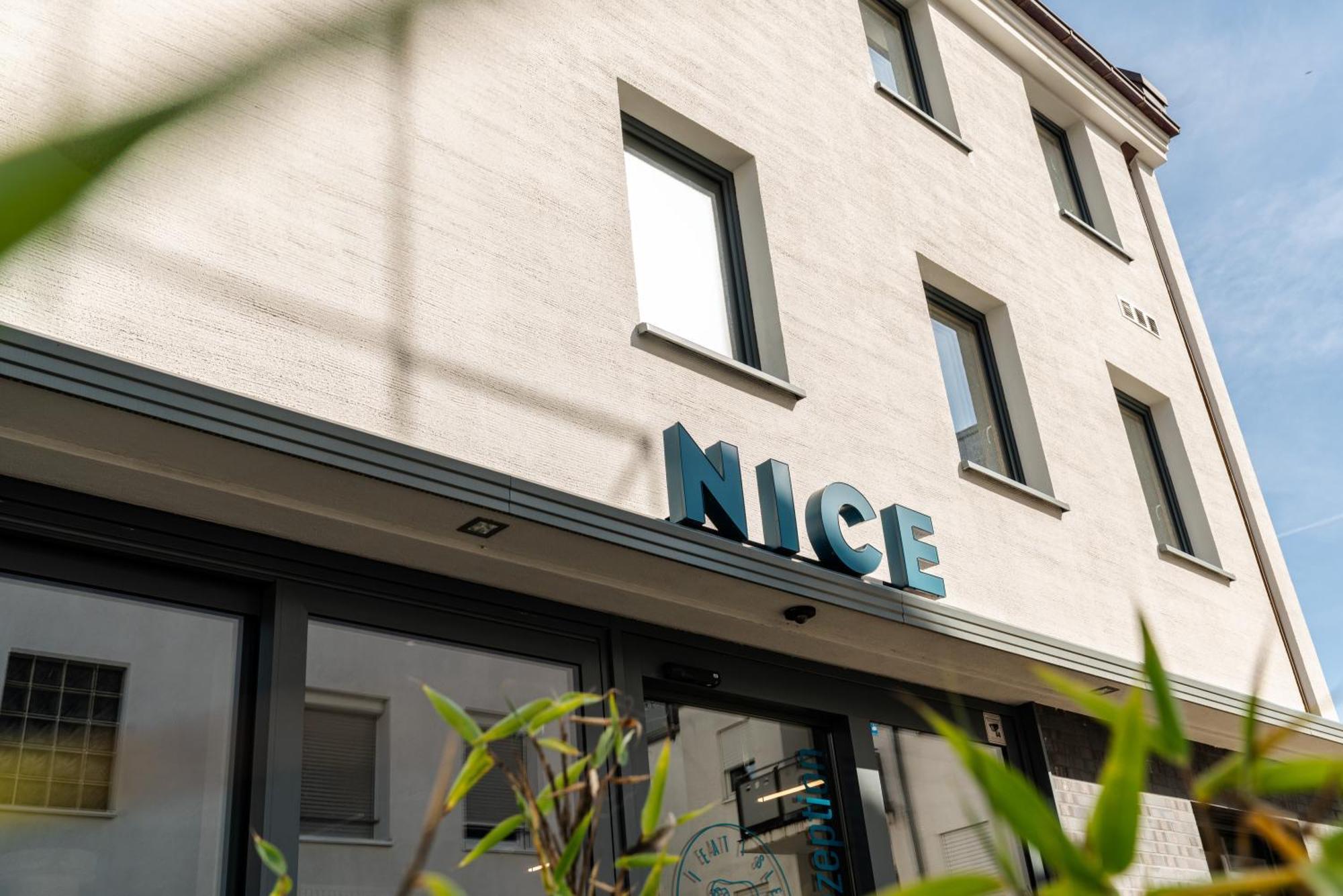 Hotel Nice Laupheim Exterior photo